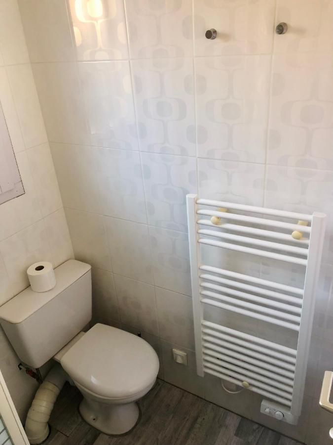 Appartement Duplex Lumineux Idealement Situe Ares Extérieur photo